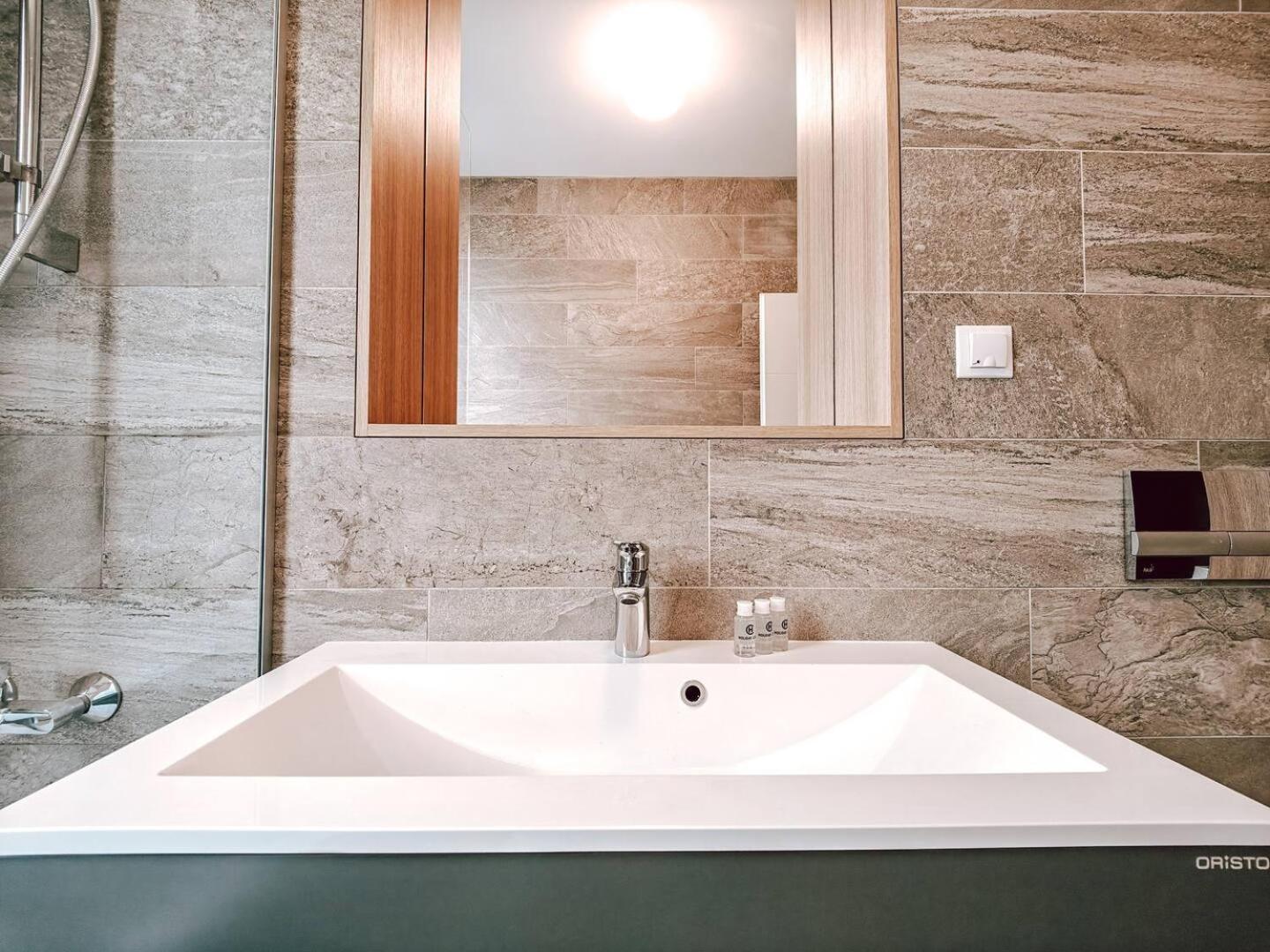 Apartment Luxury Haven By Iulius Mall Parking, Netflix Cluj-Napoca
